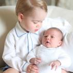 El 6 de junio de 2015, en su primera foto juntos, tomada por la duquesa Catalina.