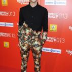 5c8af084240000f404a3edd1