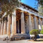 Sabemos que Atenas es uno de los lugares del mundo con más ruinas históricas, pero también es una capital llena de bonitas calles, plazas, museos y preciosos rincones por cada metro cuadrado de la ciudad. Ver más fotos aquí.