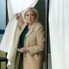 Marine Le Pen, en el colegio electoral.