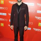 5c8af09a20000045046ffc6b