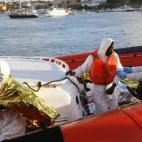 Nueva tragedia en aguas del Mediterráneo. Cerca de 300 inmigrantes han muerto mientras atravesaban el Canal de Sicilia, según el testimonio de varios rescatados que viajaban con ellos y que recogió una portavoz del Alto Comisionado de las Nac...