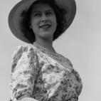 5c8a7361250000bd058128ea