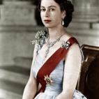 5c8a7365260000e104fe5d47