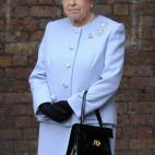 5c8a736e360000ba1a6b7dfd