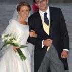 5c8ae8fd360000c81a6c44b9