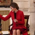 5c8a3690230000dd0422d12f