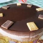 Por qué comerlos como simples rosquillas cuando se les puede dar forma de tarta. Mira cómo hacerlo en Cookpad.