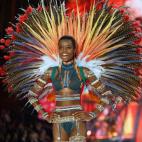 5c8aaab425000058068183fc