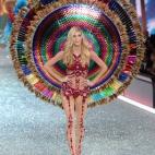 5c8aaab9230000d504237878