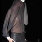 5c8a9c95250000bd05815fde