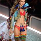 5c8aaaba20000043046f845f