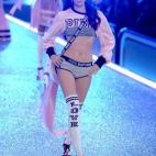 5c8aaabf250000bd05818414