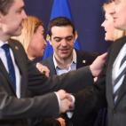 5c8b76da360000c81a6d26af