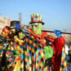 5c8b7888360000a61b6d2b07