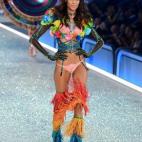 5c8aaac823000004012378a1