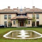 La fachada de la residencia del príncipe.