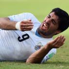 El abuelo de Luis Alberto Suárez Díaz era negro pero eso no ha impedido que protagonizara un escándalo de racismo al llamar "mi negrito" al jugador del Manchester United Patrice Evra. Es uno de los jugadores más conflictivos del mundo: lo ha...