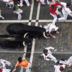 5c8b6b33230000d50424ae8b