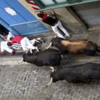 5c8b6b3422000051001adb88