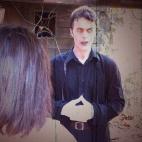 Pérez ha pasado muchos años en la entrada dando el discurso inicial. Al contrario que la mayoría de los miembros del pasaje, no estudió arte dramático. "Trabajaba en el parque con un carrito de perritos calientes los fines de semana mientra...