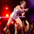 NEW YORK, NY - AUGUST 25: Miley Cyrus performs during the 2013 MTV Video Music Awards at the Barclays Center on August 25, 2013 in the Brooklyn borough of New York City. (Photo by Jeff Kravitz/FilmMagic for MTV)