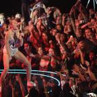 NEW YORK, NY - AUGUST 25: Miley Cyrus performs performs during the 2013 MTV Video Music Awards at the Barclays Center on August 25, 2013 in the Brooklyn borough of New York City. (Photo by Michael Loccisano/FilmMagic)