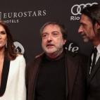 5c8aaaa3250000bd058183d4