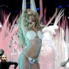 NEW YORK, NY - AUGUST 25: Lady Gaga performs during the 2013 MTV Video Music Awards at the Barclays Center on August 25, 2013 in the Brooklyn borough of New York City. (Photo by Kevin Mazur/WireImage for MTV)