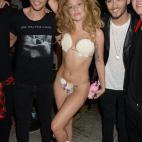 NEW YORK, NY - AUGUST 25: (EXCLUSIVE COVERAGE) Lady Gaga,(C) Louis Tomlinson, Zayn Malik of One Direction attend the 2013 MTV Video Music Awards at the Barclays Center on August 25, 2013 in the Brooklyn borough of New York City. (Photo by Jeff...