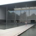 Se encuentra en el Parque Ueno, en el barrio de Taito. Recoge obras de gran valor arqueológico y artístico de Japón y algunos otros países asiáticos. Es uno de los lugares que debes visitar sin duda para sumergirte en la historia milenaria ...