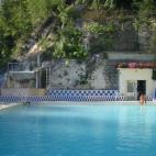 Situadas en el extremo sur de la Toscana, estas termas se esconden en los frondosos bosques del Monte Amiata, un antiguo volcán, y en ellas se puede disfrutar de curativas aguas sulfúreas. Tras el baño, nada mejor que acercarse hasta la cerca...