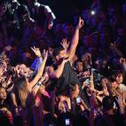 NEW YORK, NY - AUGUST 25: Drake performs during the 2013 MTV Video Music Awards at the Barclays Center on August 25, 2013 in the Brooklyn borough of New York City. (Photo by Michael Loccisano/FilmMagic)