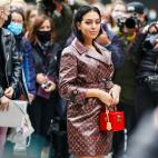 A falta de un logo... que sean muchos.