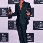 NEW YORK, NY - AUGUST 25: Bruno Mars attends the 2013 MTV Video Music Awards at the Barclays Center on August 25, 2013 in the Brooklyn borough of New York City. (Photo by Stephen Lovekin/FilmMagic)