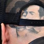 5c8b2749360000c81a6c9a2d