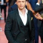 5c8a9739360000ba1a6ba8db