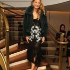 5c8a3a602000009e046ee2fc