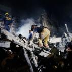 5c8b30a62400000a05a44fac