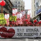 5c8b40b720000045047079a5