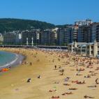 1. Playa de la Concha, San Sebastián – Donostia