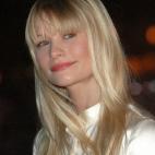 5c8b3663240000f404a45c83