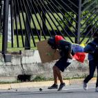 5c8a3aa3230000dd0422d519