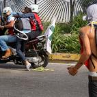 5c8a3aa42400000a05a2cf64