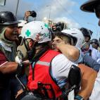 5c8a3aa43b000070066bb70f