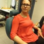 Para empezar, hay que vestirse. Así, después no habrá riesgo de estropear el maquillaje. La parodia empieza aquí.