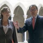 5c8b3344240000f7054d1999