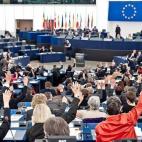 Ir justito no es suficiente. Tras las audiencias se produce una votación preliminar que indica el respaldo del comisario en cuestión. Pero si el Parlamento Europeo quiere cobrarse a una pieza, la más débil, para mandar un mensaje a la Comisi...