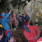 5c8a9886250000bd0581572d