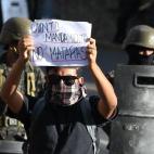 5c8a4580360000c81a6b41b7